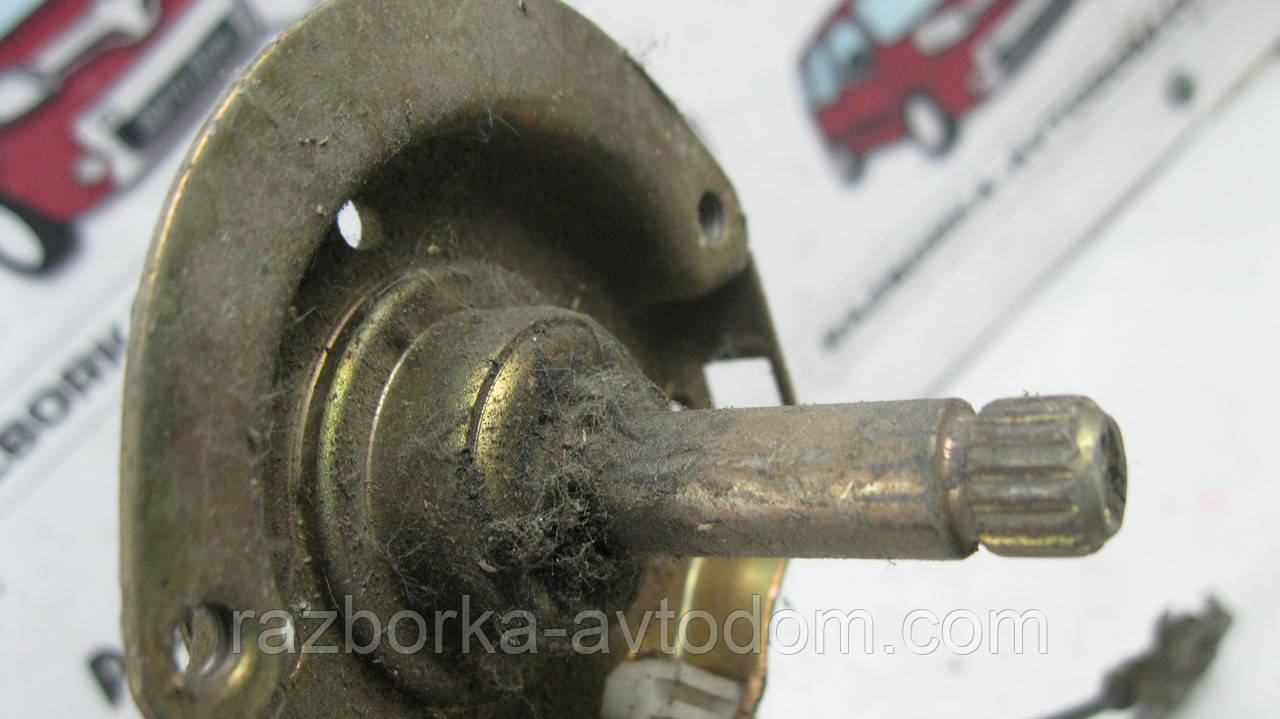 Склопідіймач передній правий (механічний) Mitsubishi Colt 3 C50, Mirage OE:MB546632