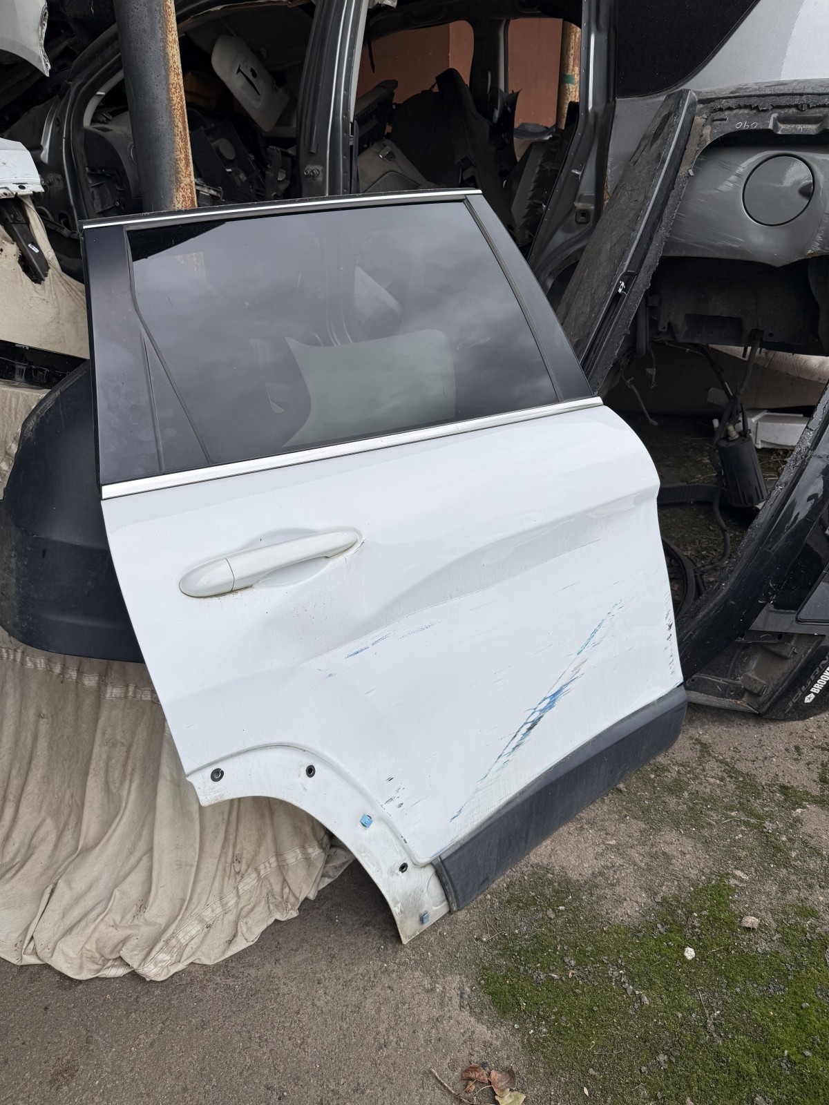 Двері Jeep Cherokee KL