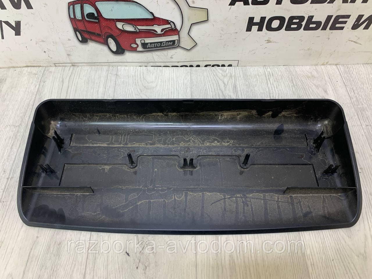 Накладка / пластик/корпус ліхтаря стоп сигналу верхнього (універсал) Peugeot 407 SW (04-10) OE: 9647735077 фото 2