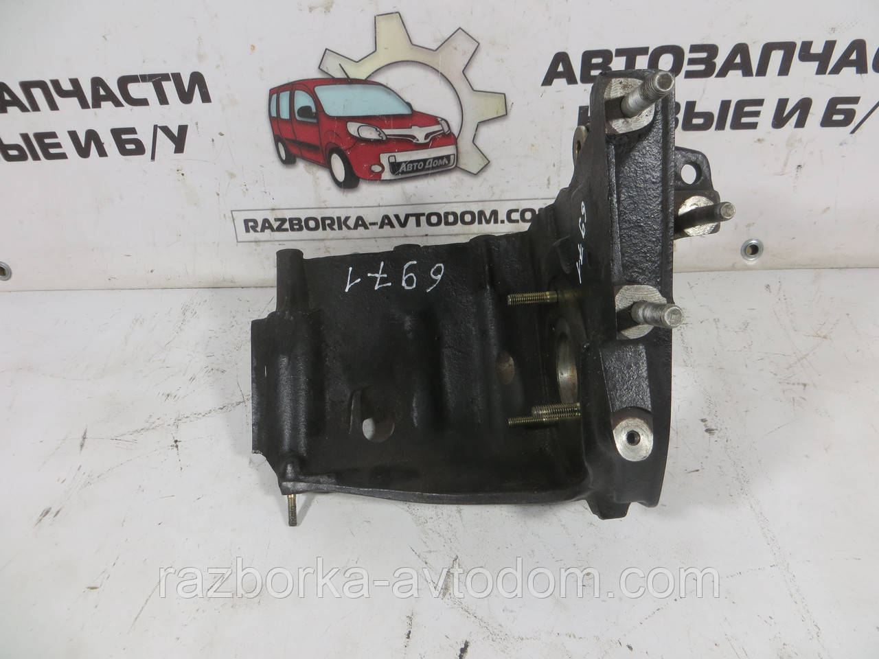 Кронштейн ТНВД 1.9JTD FIAT DOBLO (2000-2009) ОЕ: 46528888