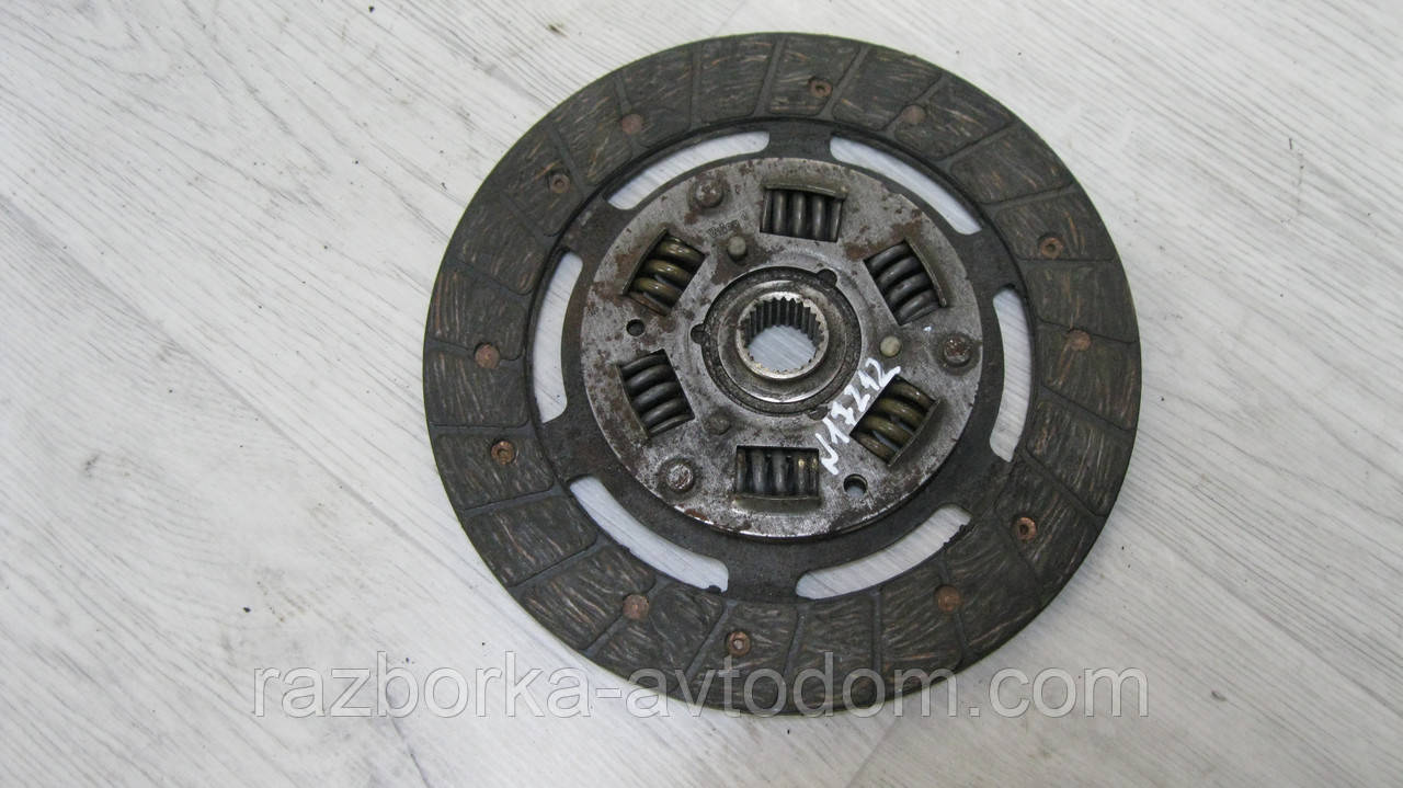 Диск зчеплення Valeo Mitsubishi Carisma DA (1996-2006), Space Star (1998-2004) 1.6 OE: MR276659