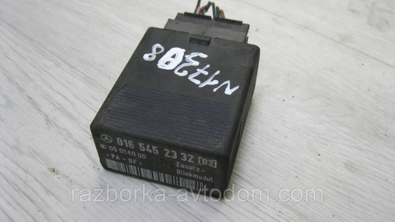 Блок реле поворотов Mercedes Vito W638 (1996-2003), Sprinter (1995-2000) OE: A0165452332 фото 2