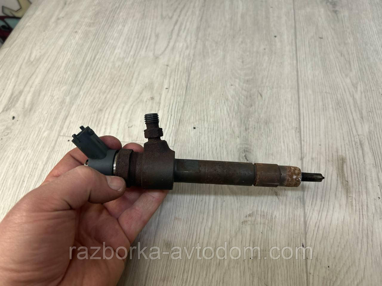 Форсунка дизельна BOSCH 1,9CDTI Opel Zafira B (05-), Astra H, Vectra C, Fiat Doblo OE:0445110276