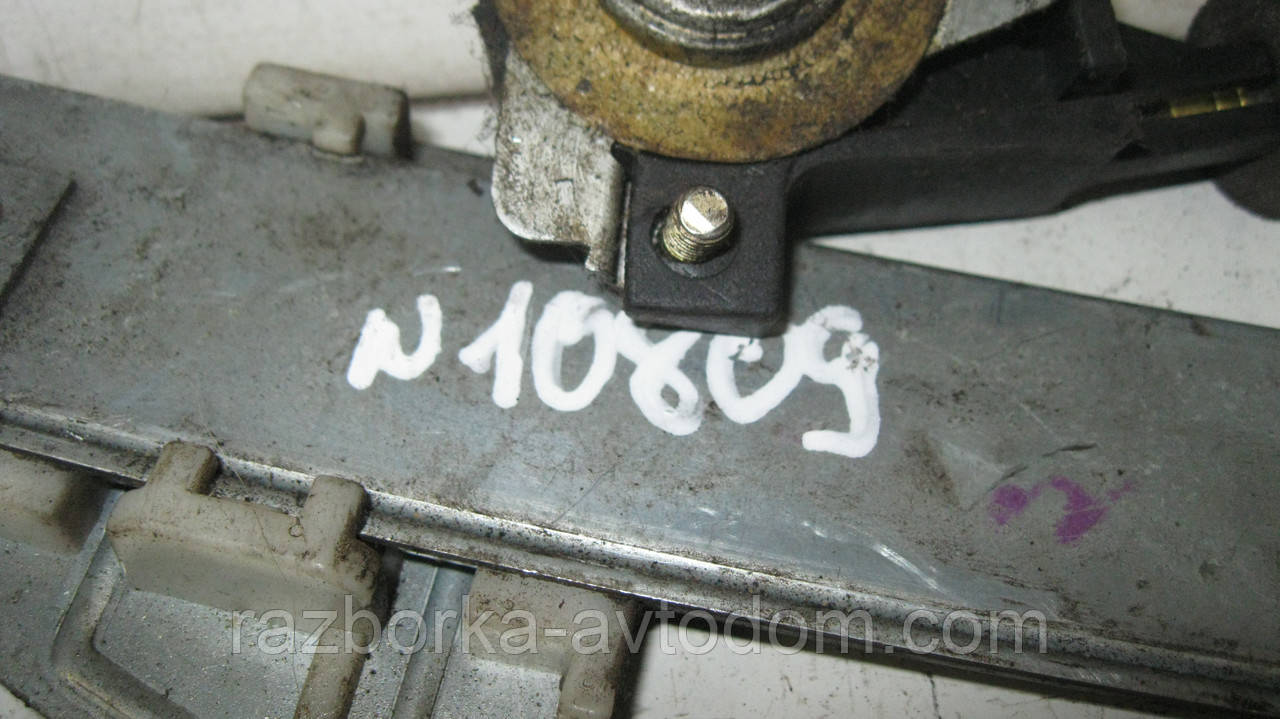 Склопідіймач передній лівий (механічний) Mazda 121 DB (1990-1996) OE: D061-59-560B фото 2