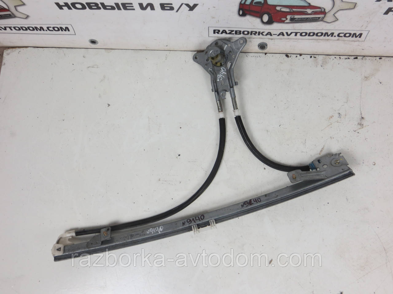 Склопідіймач механічний передній лівий Fiat Scudo (1997-2007) OE:1488307080